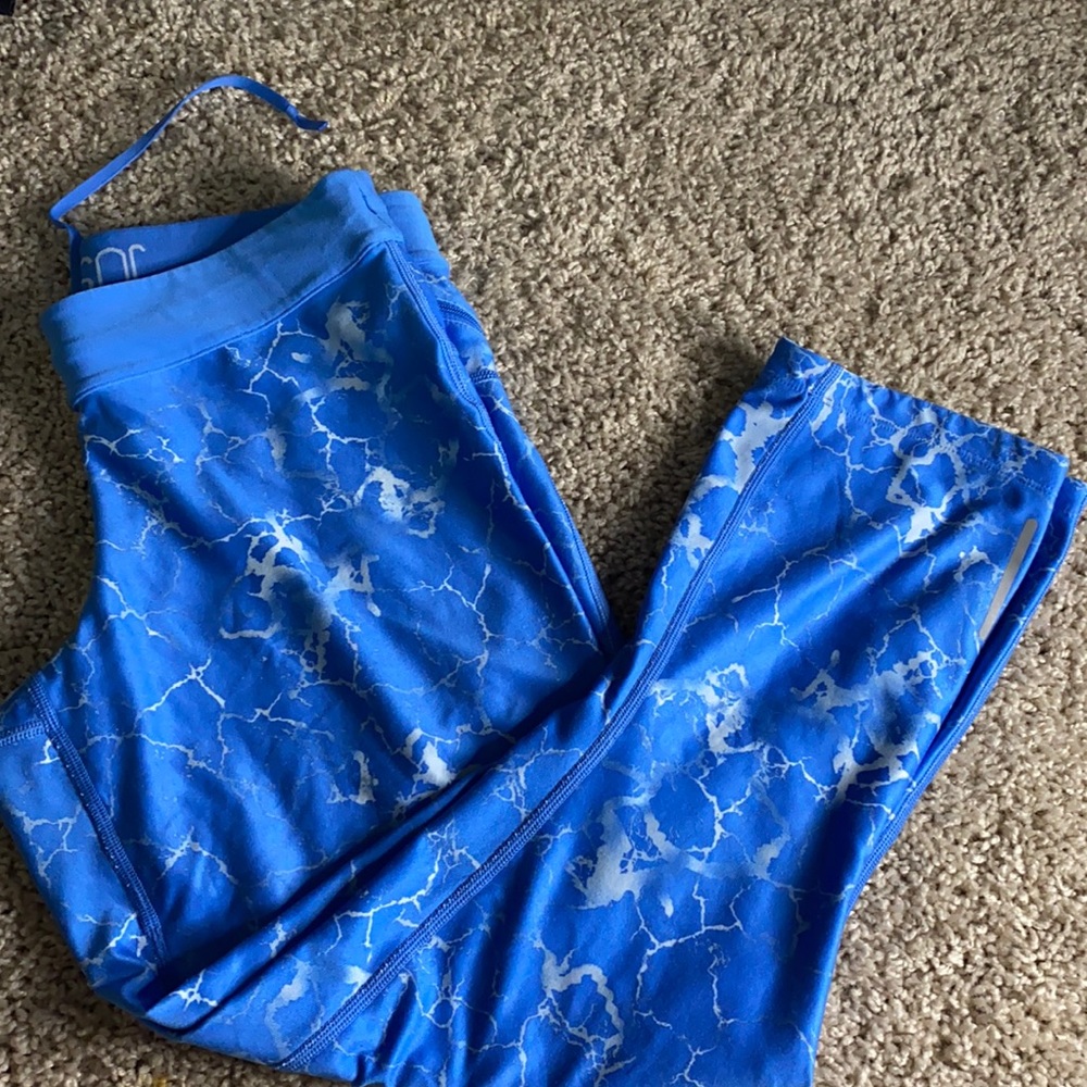 Nike medium workout leggings
